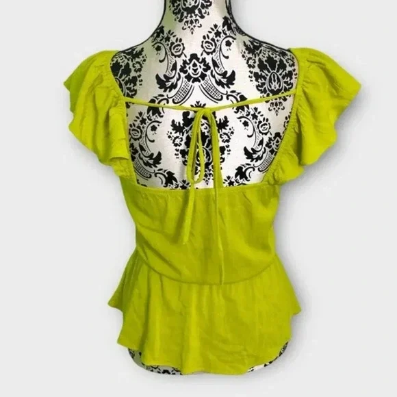 Moa Moa Ruffle Button Down Blouse - Picture 5 of 7